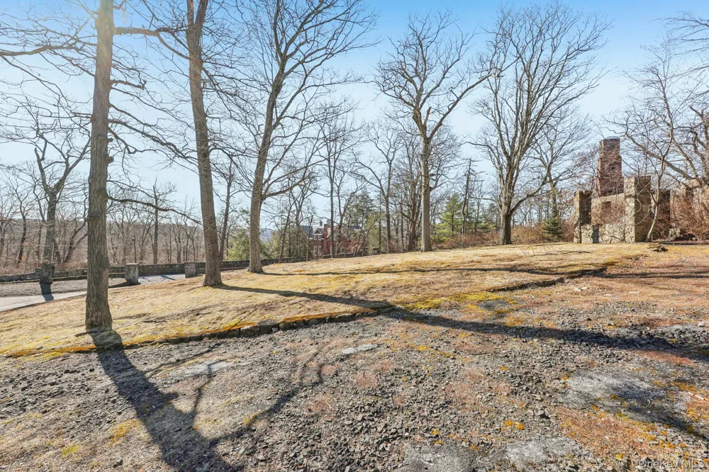 Serpentine Road Tuxedo Park, NY 10987