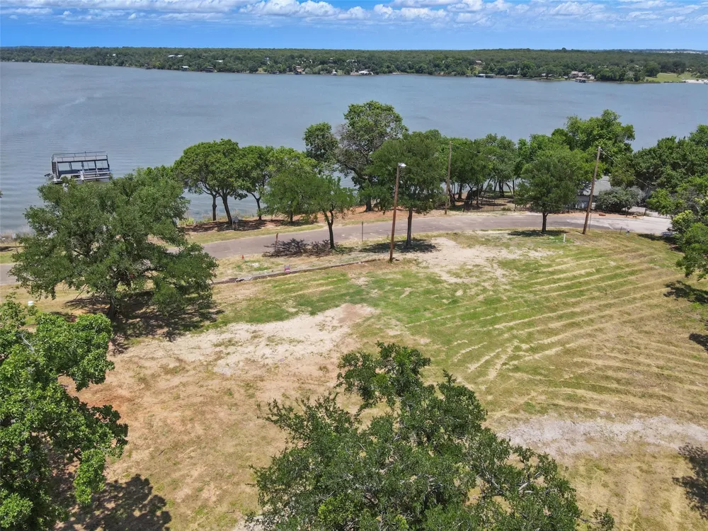 8501 Heron Drive Fort Worth, TX 76108