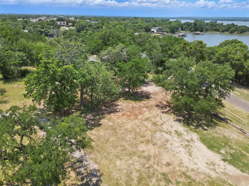 8501 Heron Drive Fort Worth, TX 76108