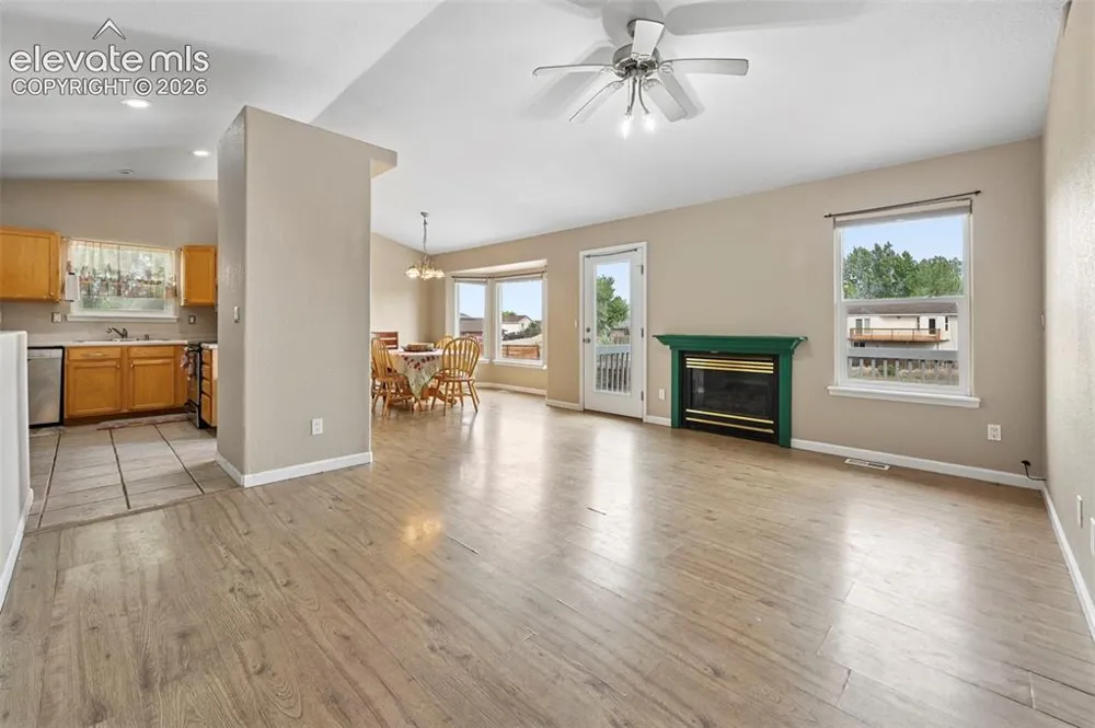 979 S Alexis Lane Pueblo, CO 81007