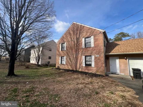 785 JARVIS ROAD #B