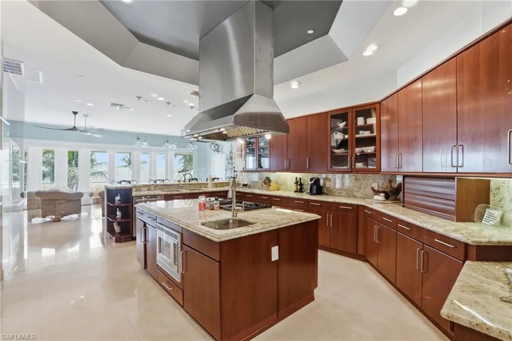 211 Kingfisher Drive Captiva, FL 33924