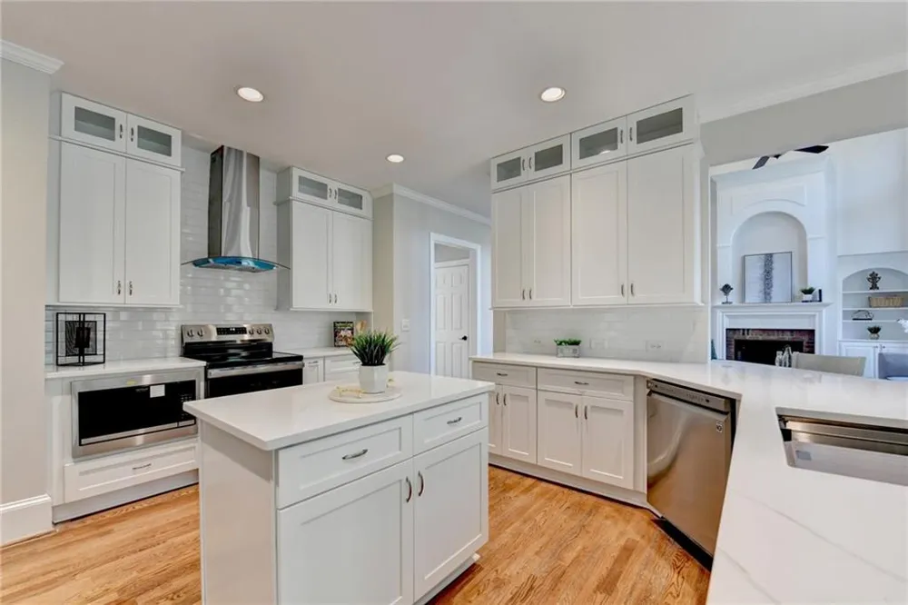 1458 Edenfield Pte Cumming, GA 30041