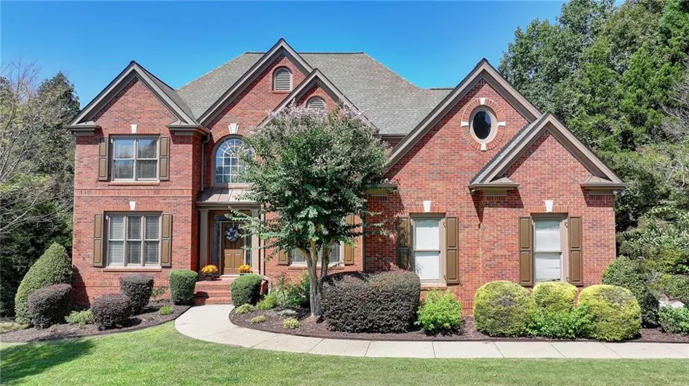1458 Edenfield Pte Cumming, GA 30041