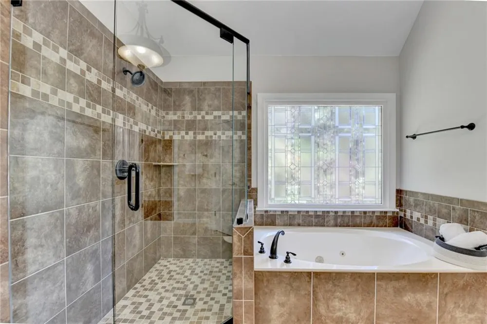 1458 Edenfield Pte Cumming, GA 30041
