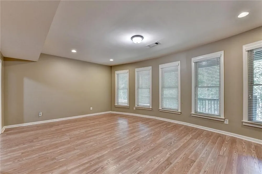 1458 Edenfield Pte Cumming, GA 30041