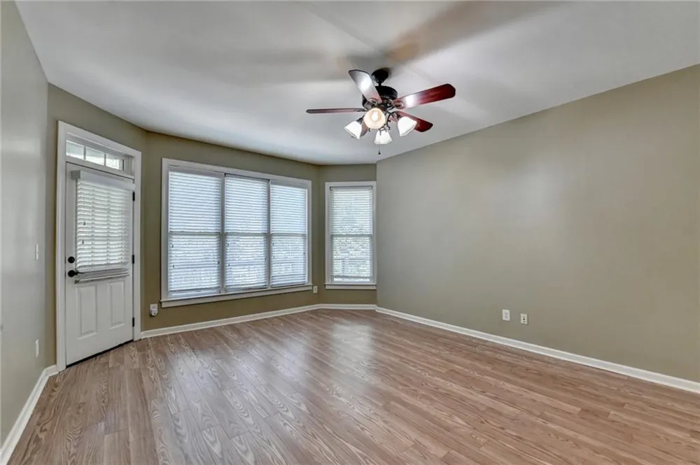 1458 Edenfield Pte Cumming, GA 30041