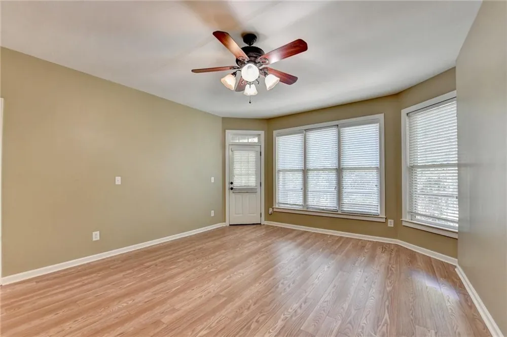 1458 Edenfield Pte Cumming, GA 30041