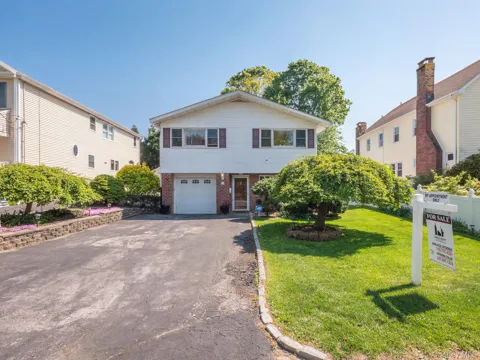 31 Stevenson Avenue