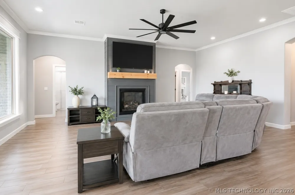 6706 E 136th Street Collinsville, OK 74021
