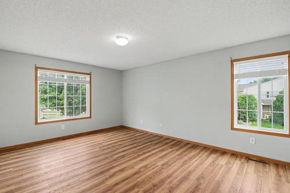 130 River Woods Drive W Saint Paul Park, MN 55071