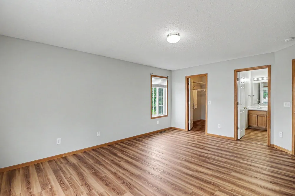 130 River Woods Drive W Saint Paul Park, MN 55071
