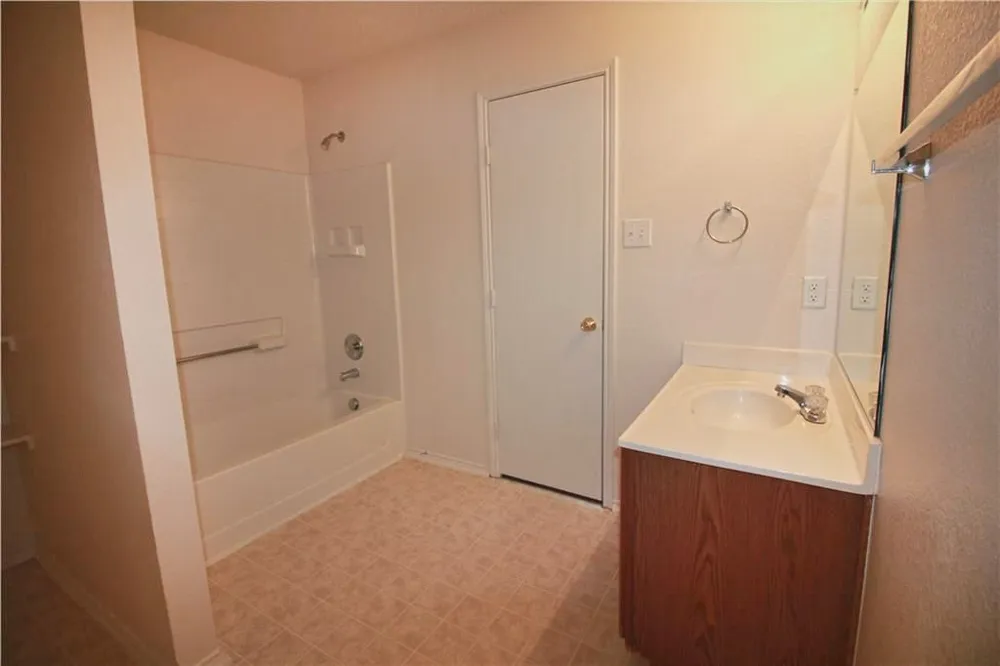 6908 Meadow Way Lane Fort Worth, TX 76179