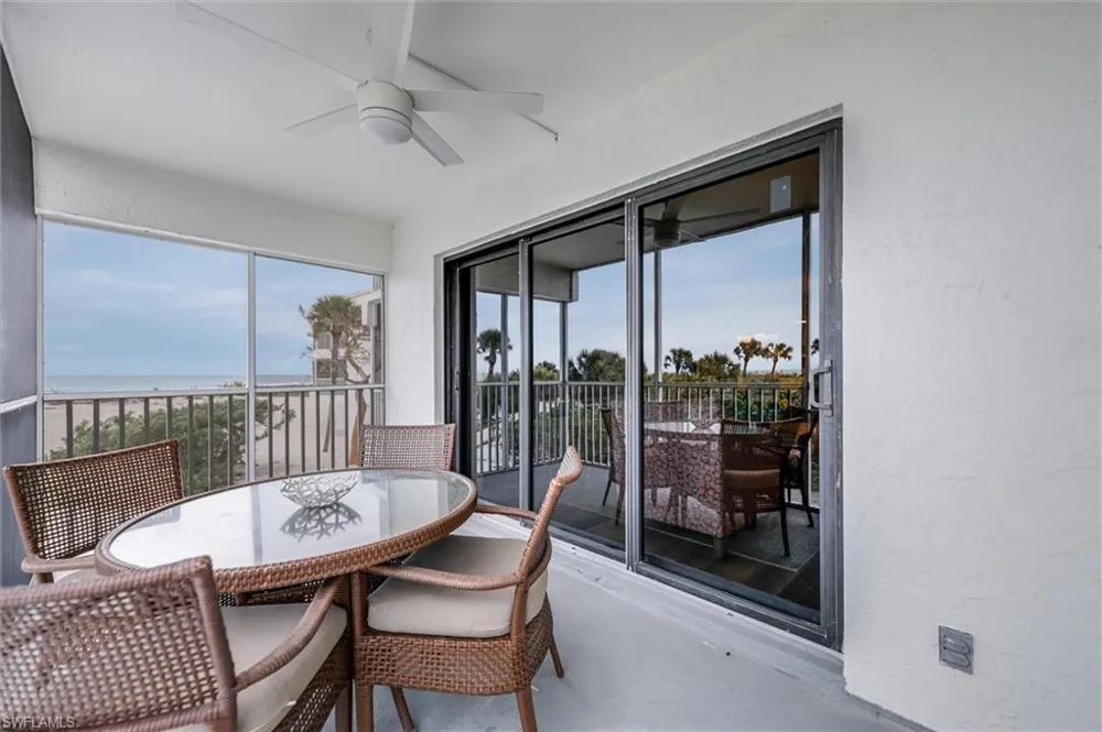 2117 Gulf Beach Villas Captiva, FL 33924