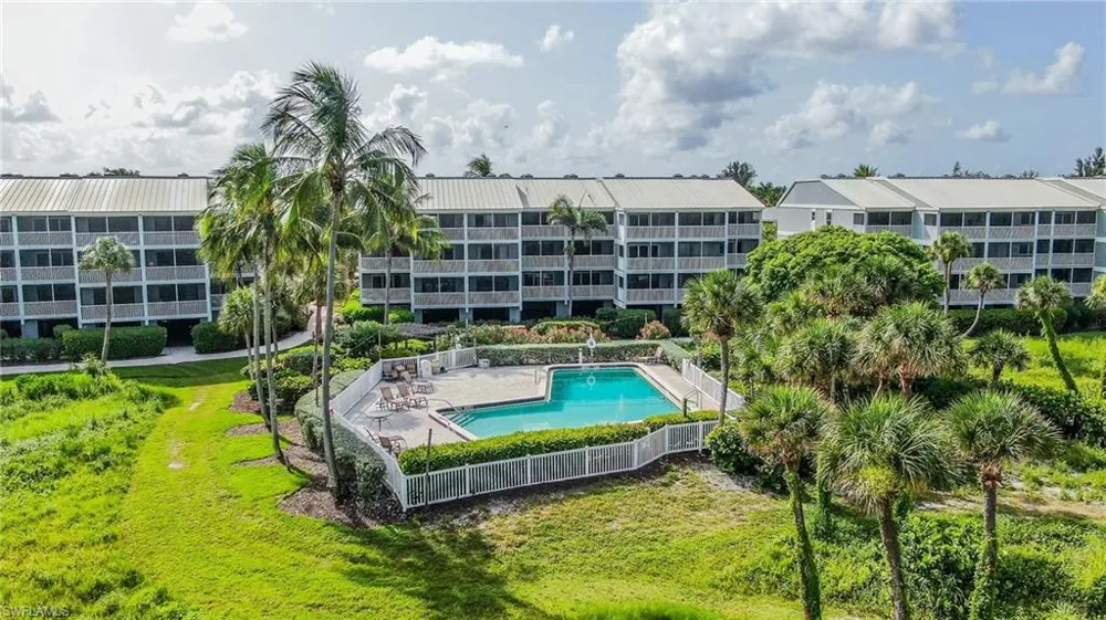 2117 Gulf Beach Villas Captiva, FL 33924