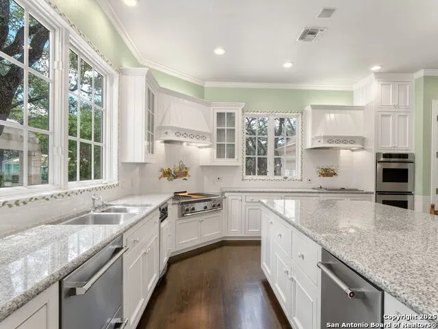 100 Tomahawk Trail San Antonio, TX 78232