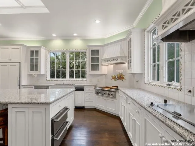 100 Tomahawk Trail San Antonio, TX 78232