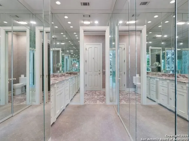 100 Tomahawk Trail San Antonio, TX 78232