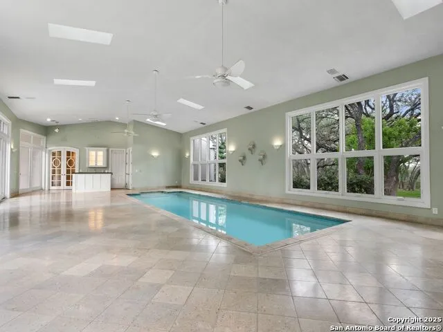 100 Tomahawk Trail San Antonio, TX 78232