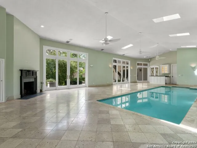 100 Tomahawk Trail San Antonio, TX 78232
