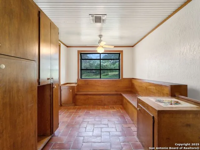100 Tomahawk Trail San Antonio, TX 78232