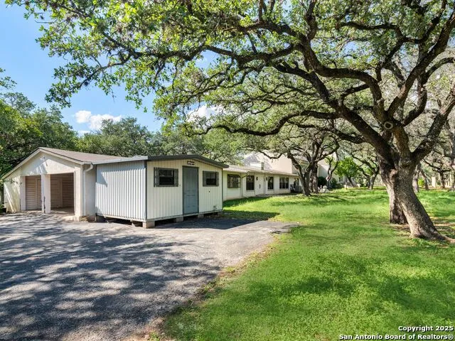 100 Tomahawk Trail San Antonio, TX 78232