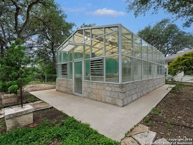 100 Tomahawk Trail San Antonio, TX 78232