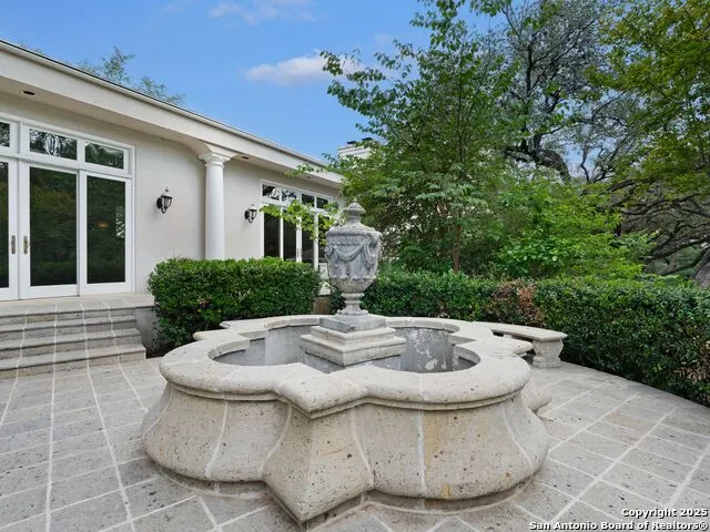 100 Tomahawk Trail San Antonio, TX 78232