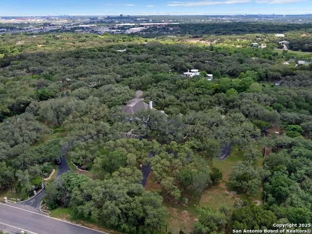100 Tomahawk Trail San Antonio, TX 78232