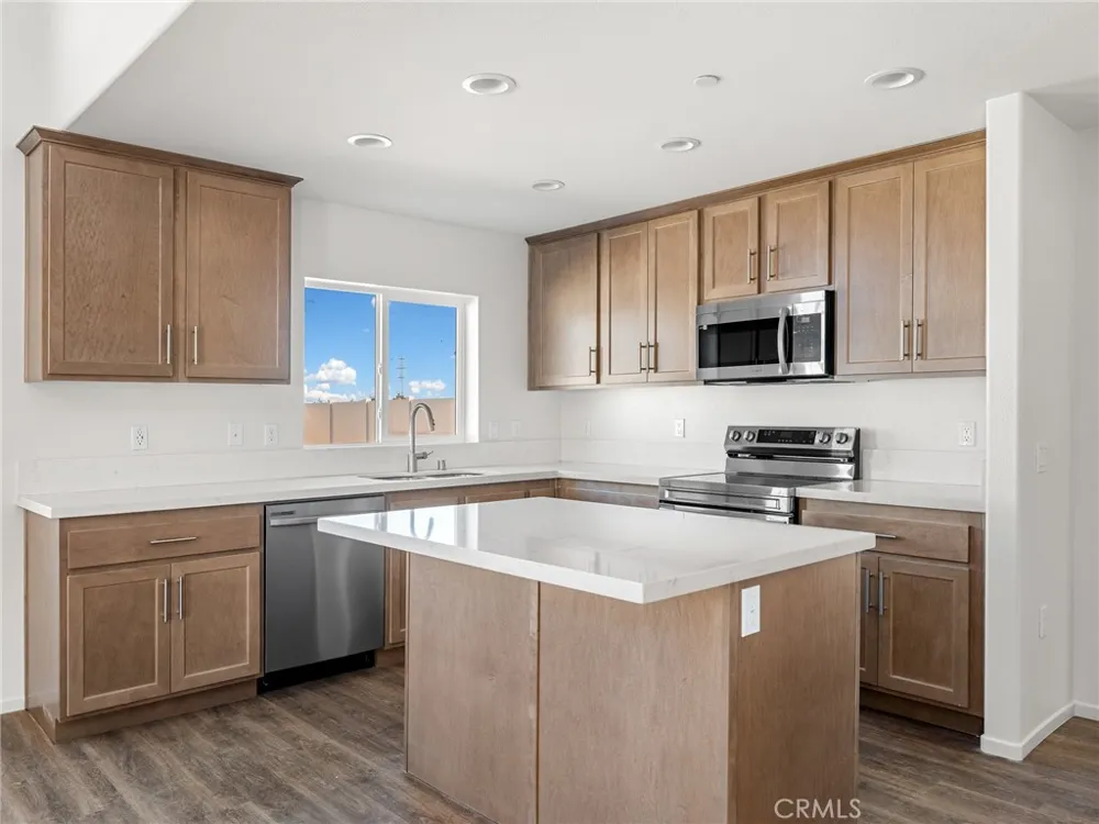 11782 Sebastian Drive Adelanto, CA 92301