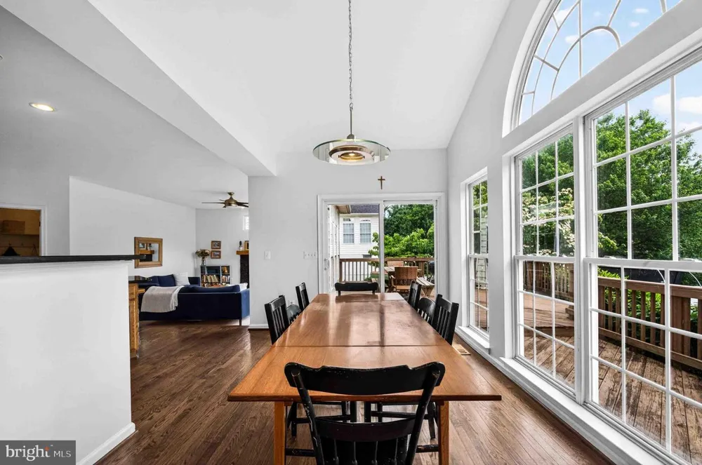 235 CANNON WAY Warrenton, VA 20186