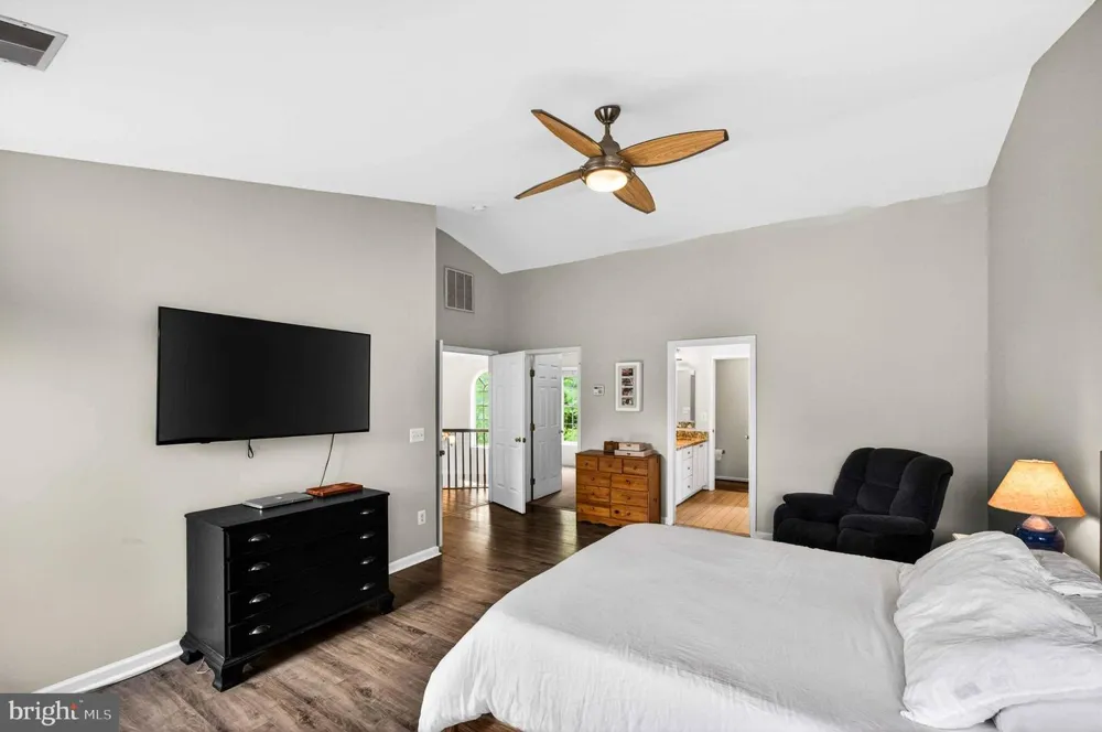 235 CANNON WAY Warrenton, VA 20186