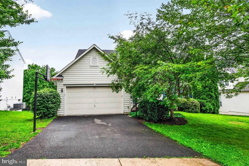 235 CANNON WAY Warrenton, VA 20186