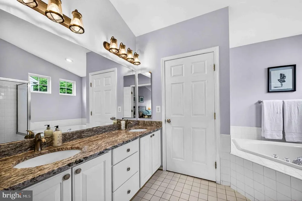 235 CANNON WAY Warrenton, VA 20186