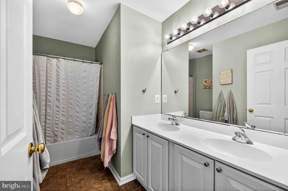 235 CANNON WAY Warrenton, VA 20186