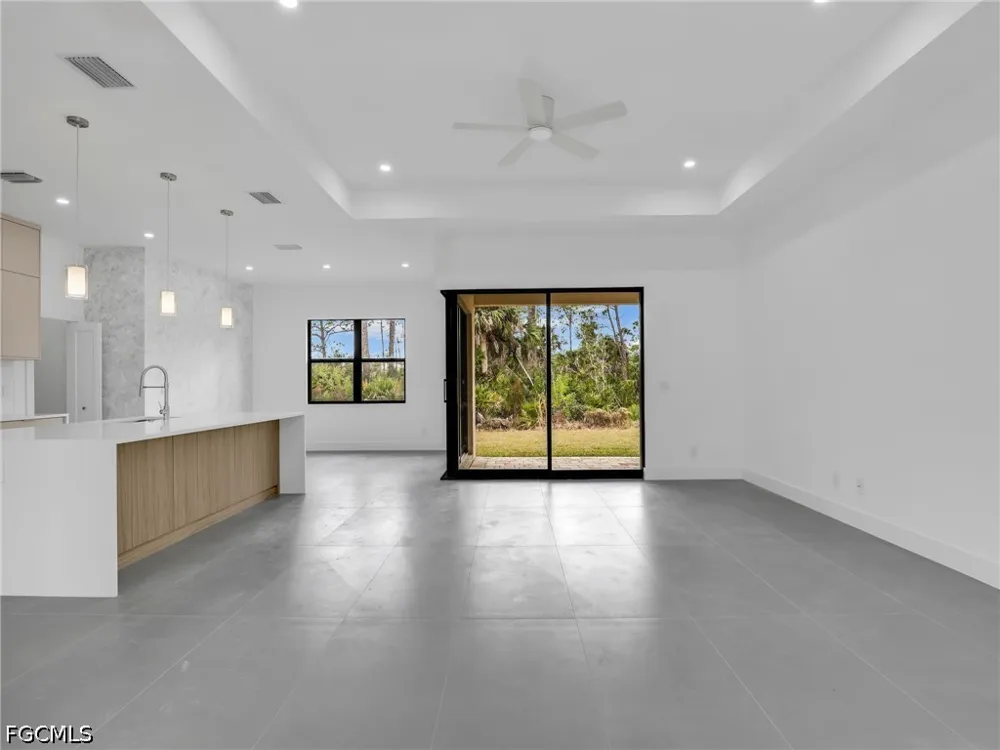 Carnegie Avenue Englewood, FL 34224