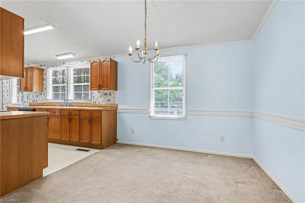 194 Pinehaven Drive New London, NC 28127