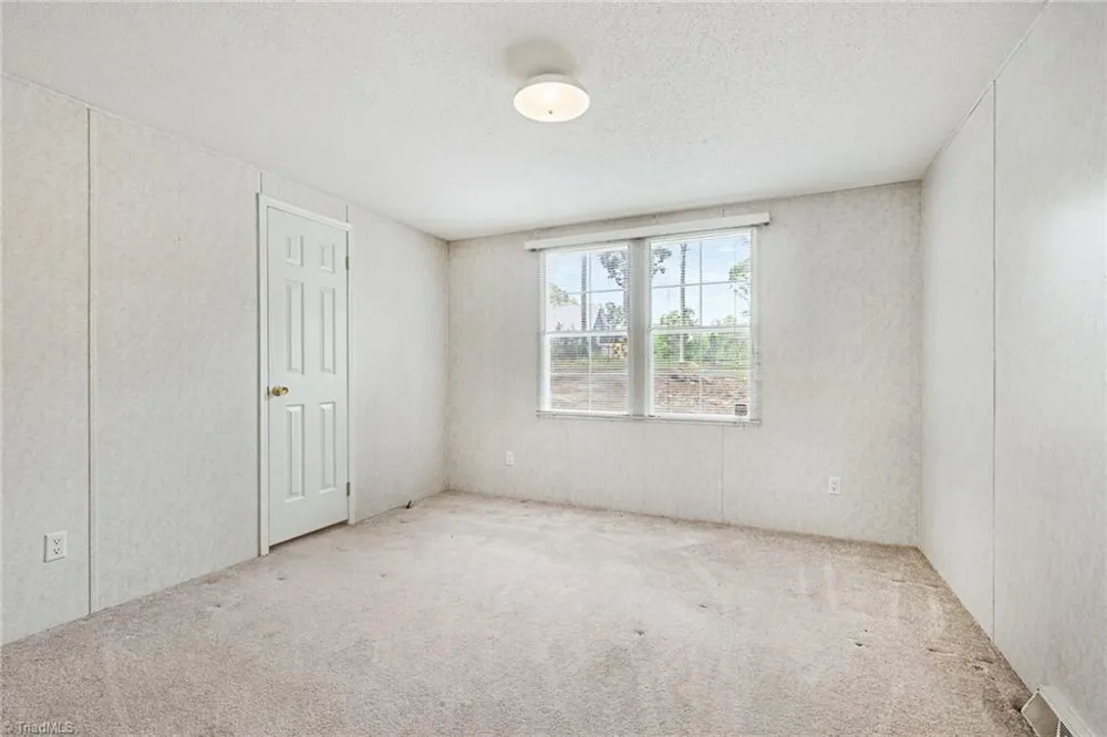 194 Pinehaven Drive New London, NC 28127
