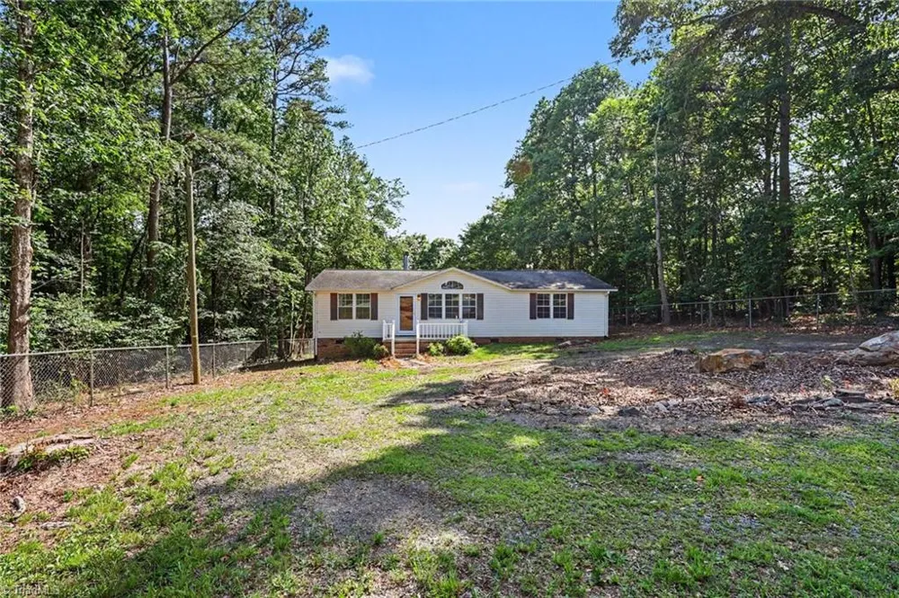 194 Pinehaven Drive New London, NC 28127