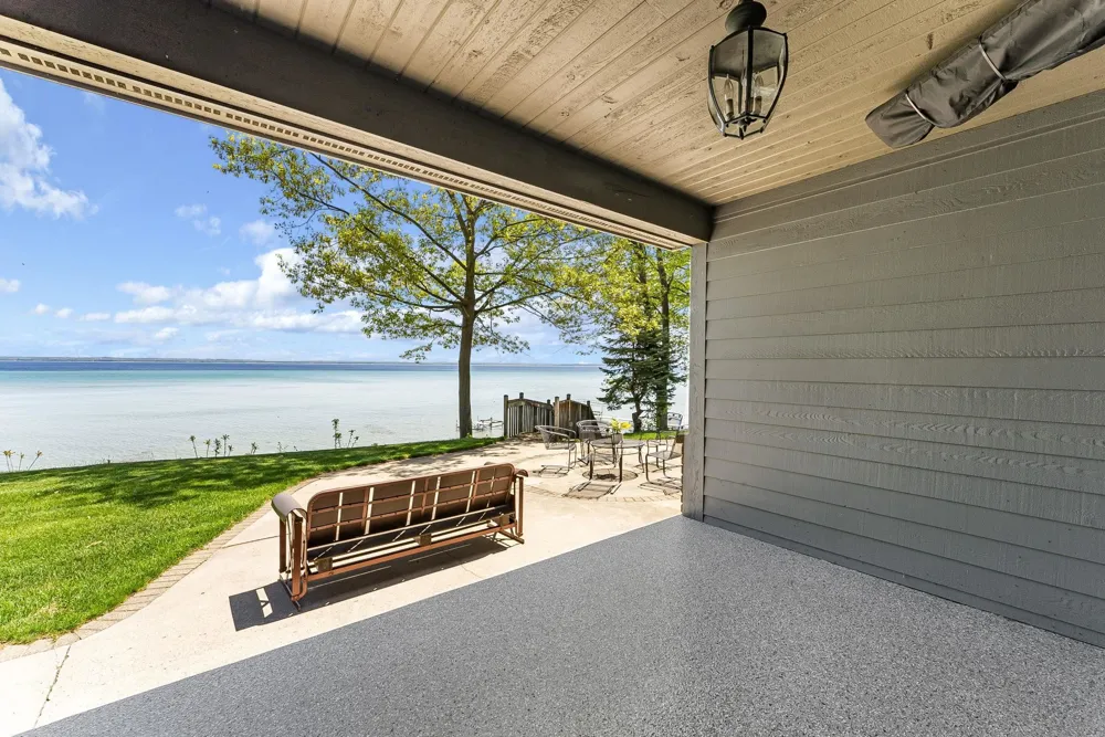 17744 Smokey Hollow Road Peninsula Township, MI 49686