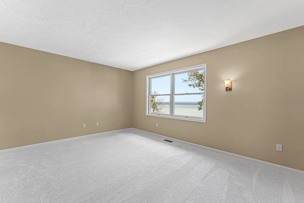 17744 Smokey Hollow Road Peninsula Township, MI 49686