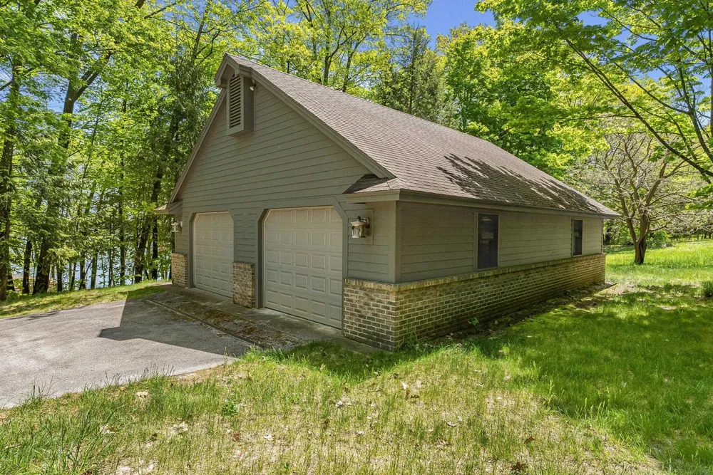 17744 Smokey Hollow Road Peninsula Township, MI 49686