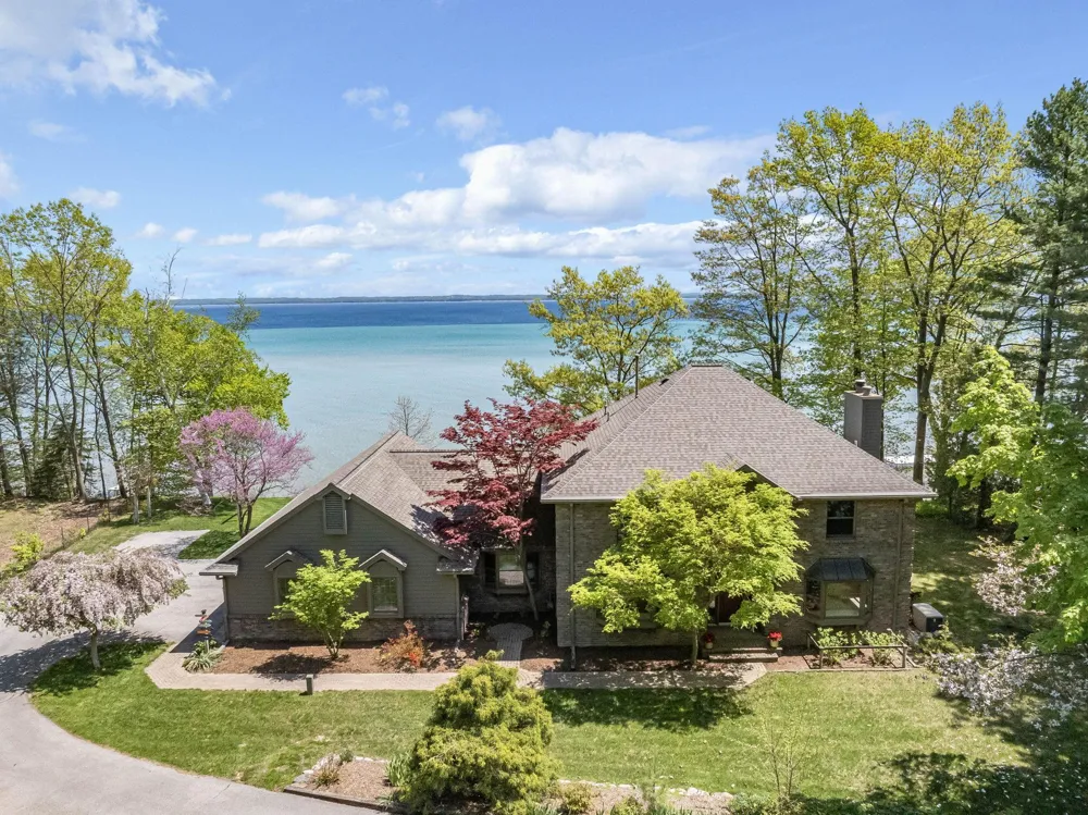 17744 Smokey Hollow Road Peninsula Township, MI 49686