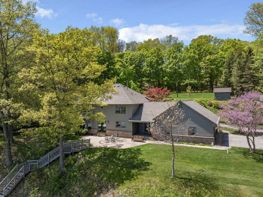 17744 Smokey Hollow Road Peninsula Township, MI 49686