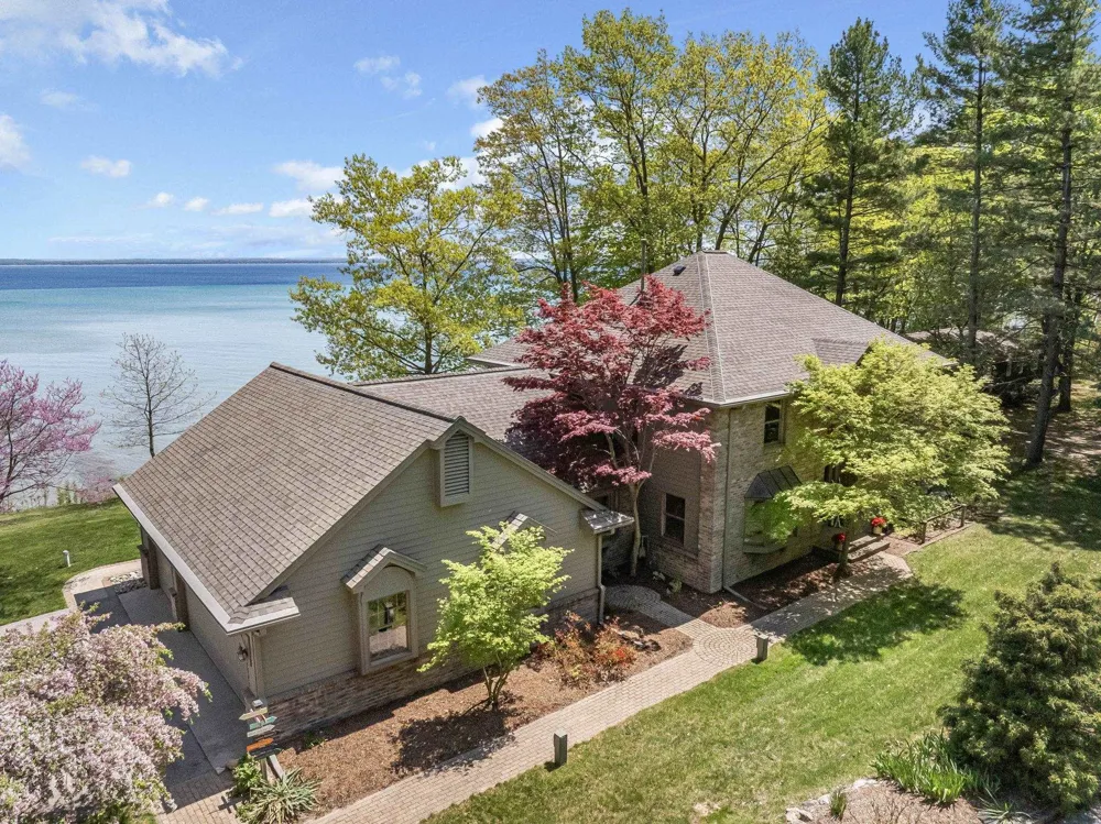 17744 Smokey Hollow Road Peninsula Township, MI 49686