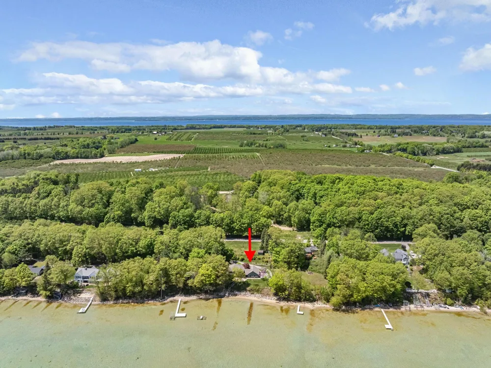 17744 Smokey Hollow Road Peninsula Township, MI 49686