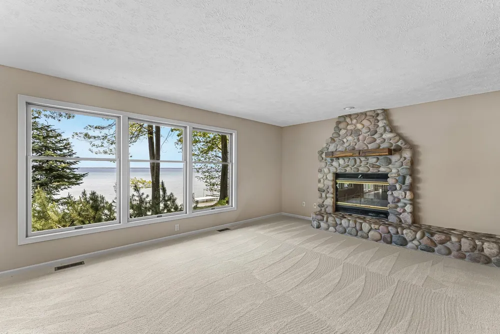 17744 Smokey Hollow Road Peninsula Township, MI 49686