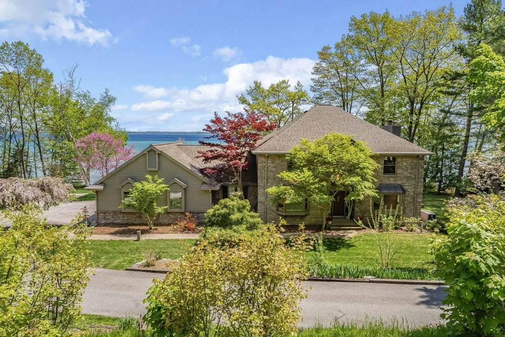 17744 Smokey Hollow Road Peninsula Township, MI 49686