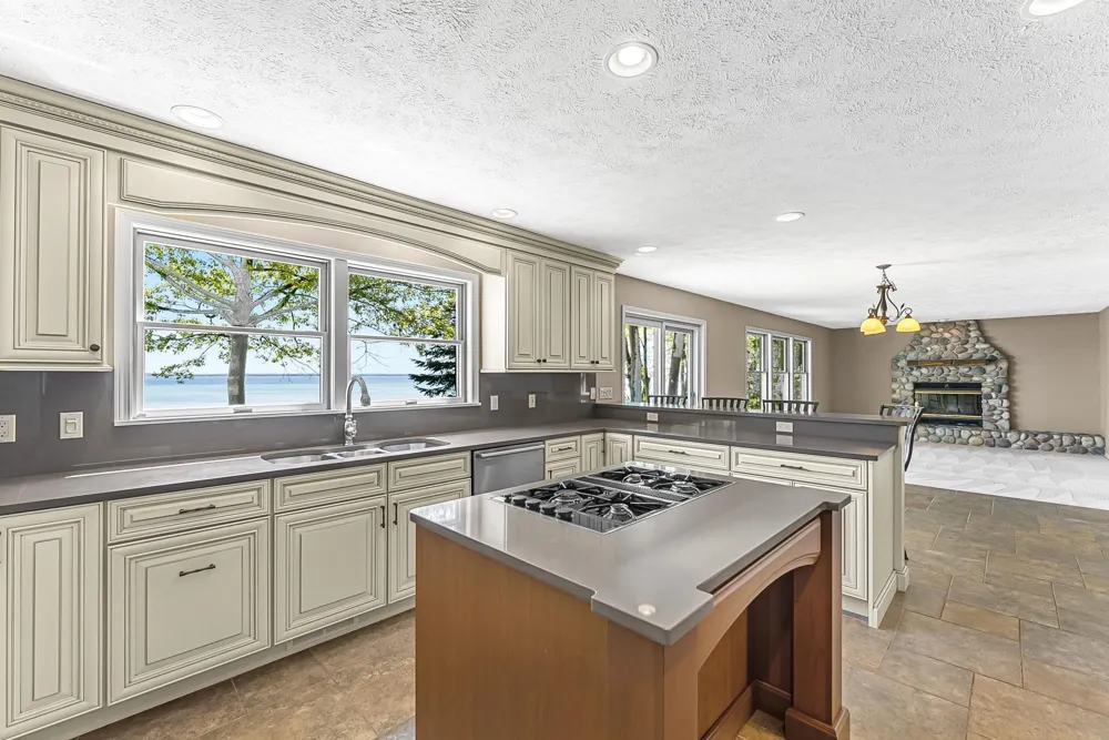 17744 Smokey Hollow Road Peninsula Township, MI 49686