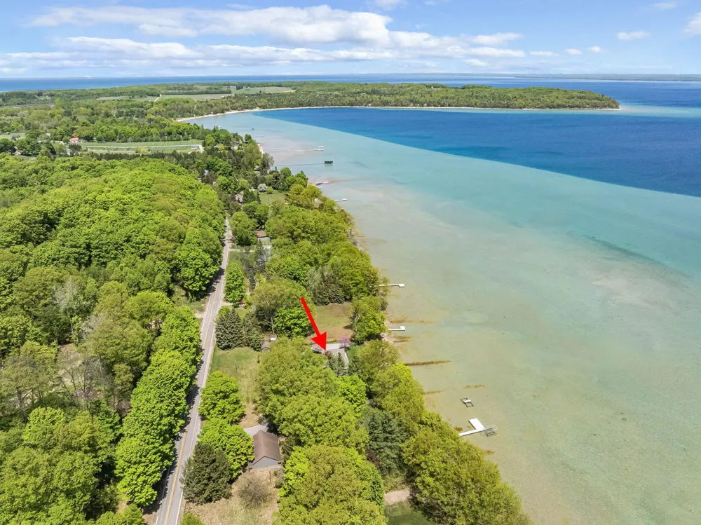 17744 Smokey Hollow Road Peninsula Township, MI 49686
